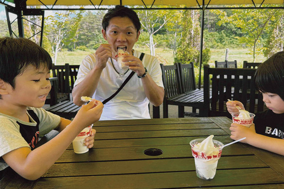 「早く食べないと溶けちゃう～」嶋 美奈代