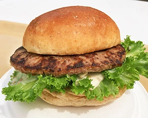飛騨牛シンプルバーガー